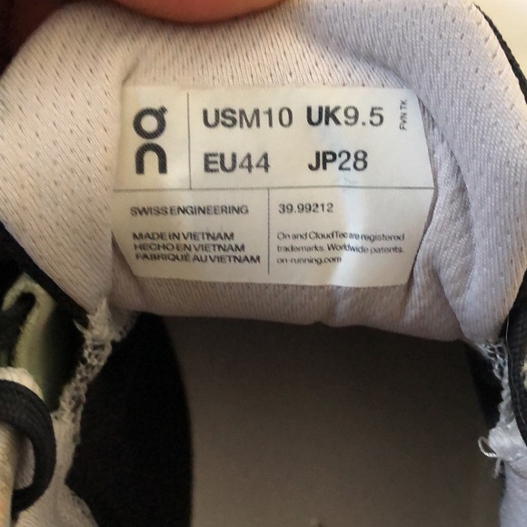 On Cloudstratus - Picture 5 of 6